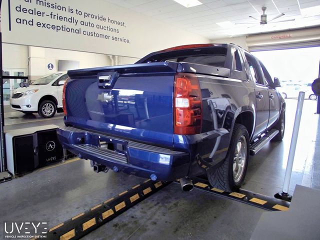2013 Chevrolet Avalanche LS