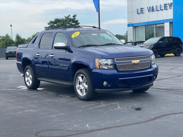 2013 Chevrolet Avalanche LS