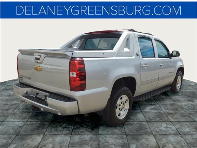 2013 Chevrolet Avalanche LS