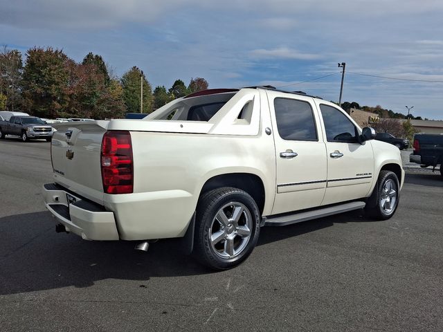 2013 Chevrolet Avalanche LTZ