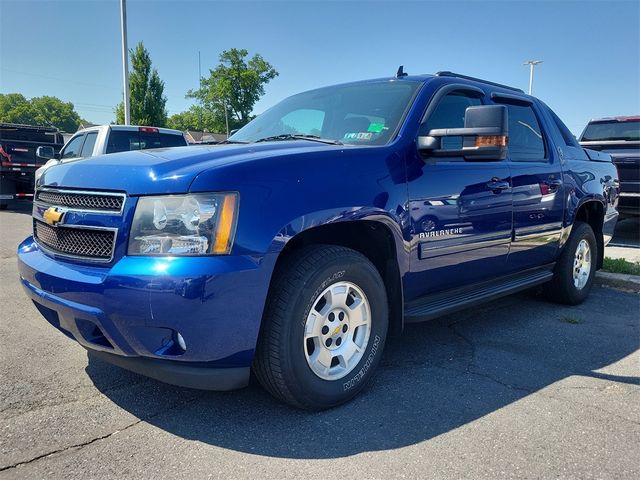 2013 Chevrolet Avalanche LS