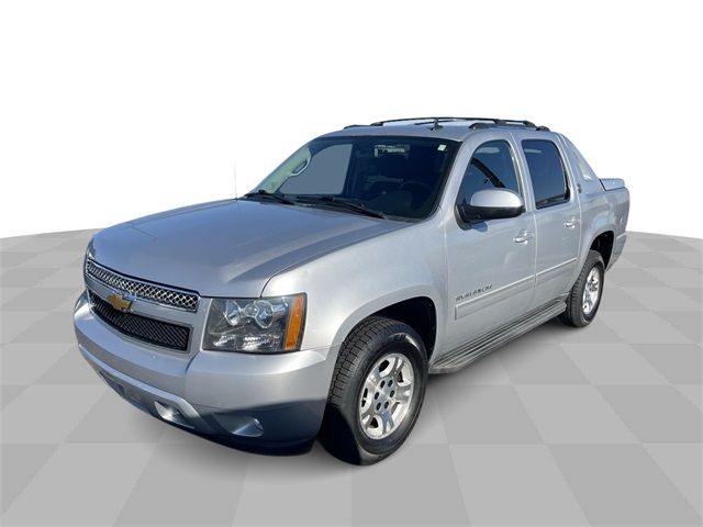 2013 Chevrolet Avalanche LS