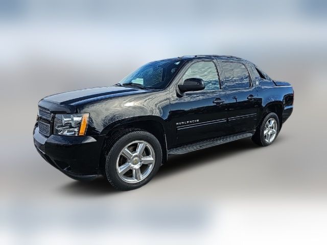 2013 Chevrolet Avalanche LS