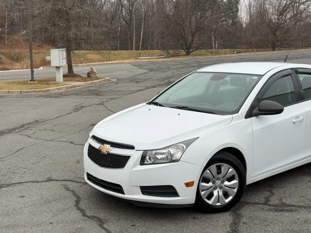 2013 Chevrolet Cruze LS