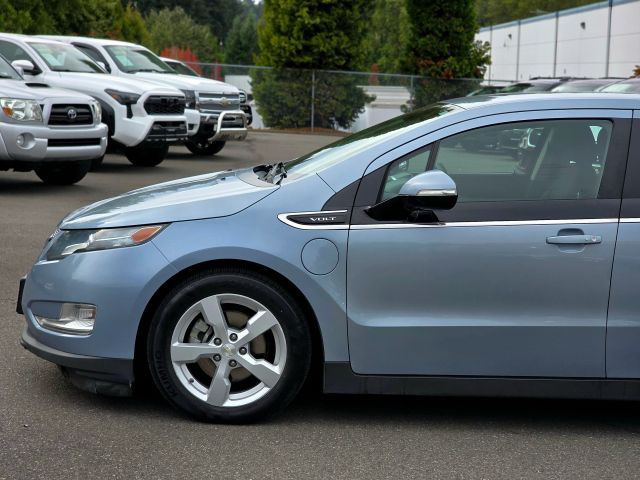 2013 Chevrolet Volt Base