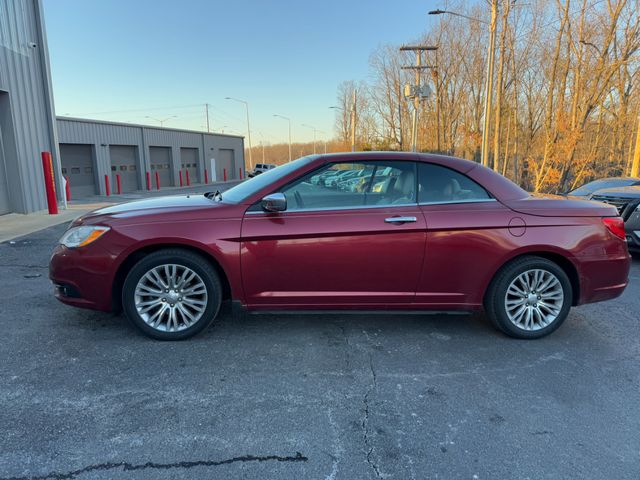 2013 Chrysler 200 Limited