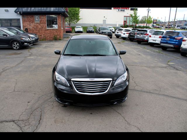 2013 Chrysler 200 Touring