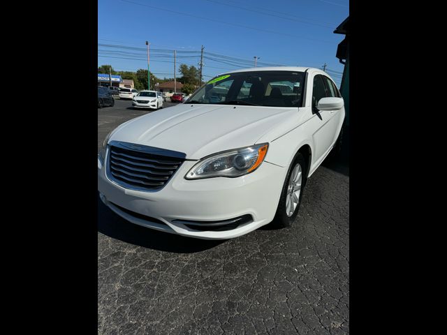 2013 Chrysler 200 Touring