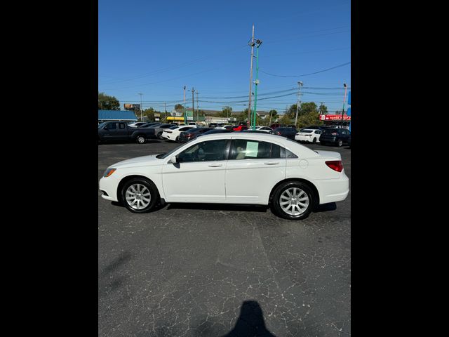 2013 Chrysler 200 Touring