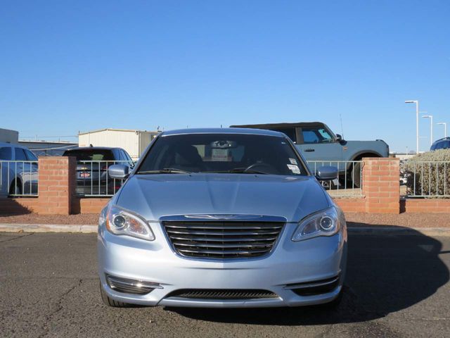 2013 Chrysler 200 Touring