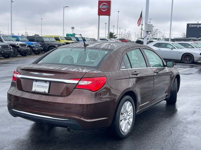 2013 Chrysler 200 LX