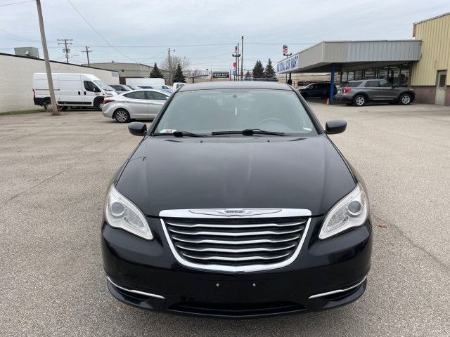 2013 Chrysler 200 LX