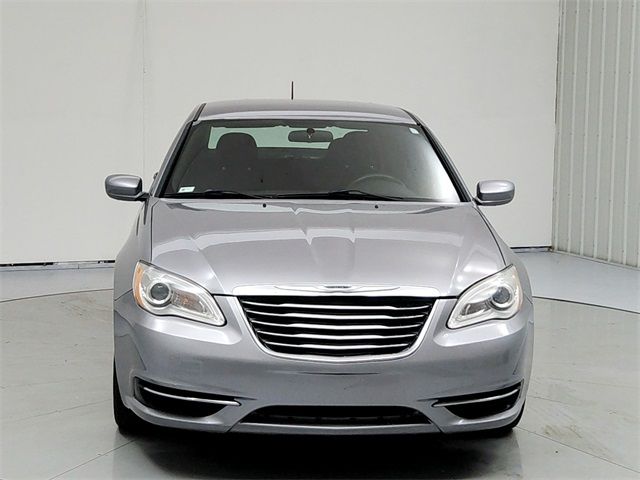 2013 Chrysler 200 LX