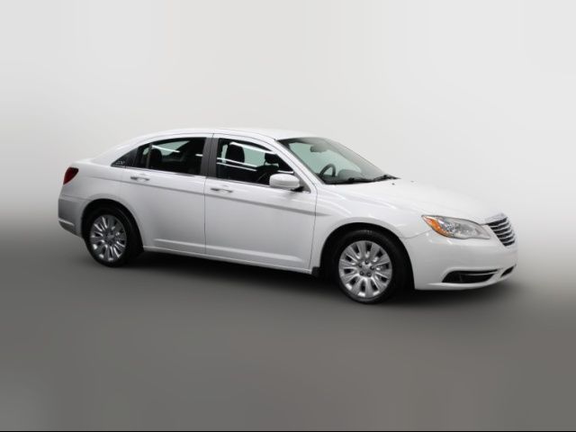 2013 Chrysler 200 LX