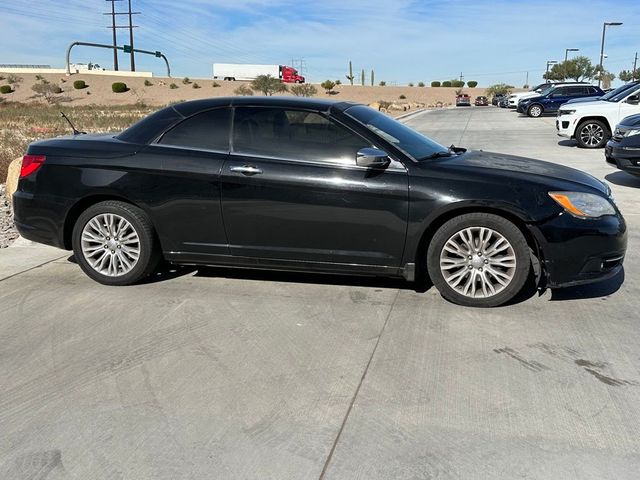 2013 Chrysler 200 Limited