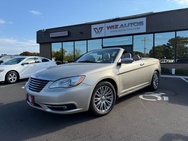 2013 Chrysler 200 Limited