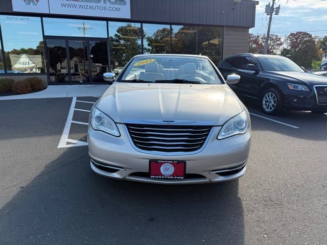 2013 Chrysler 200 Limited