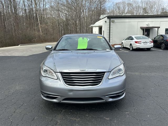 2013 Chrysler 200 Limited