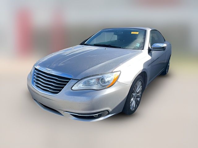 2013 Chrysler 200 Limited