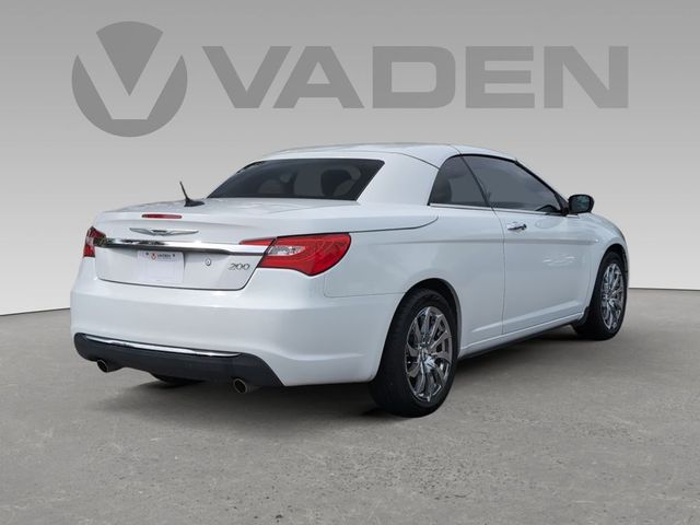 2013 Chrysler 200 Limited