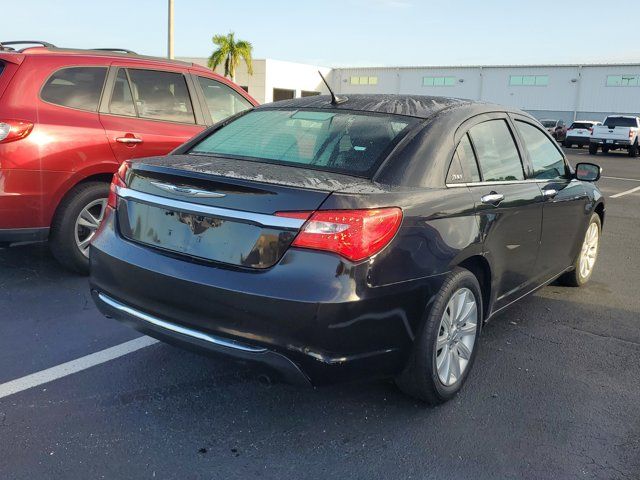 2013 Chrysler 200 Limited