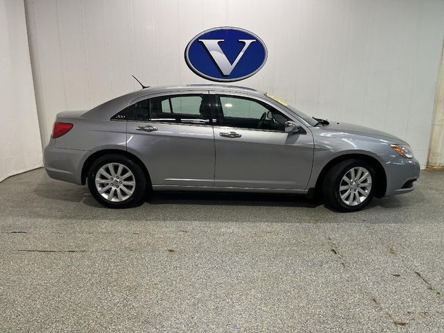 2013 Chrysler 200 Limited