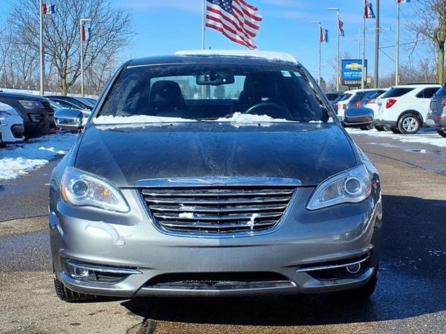 2013 Chrysler 200 Limited