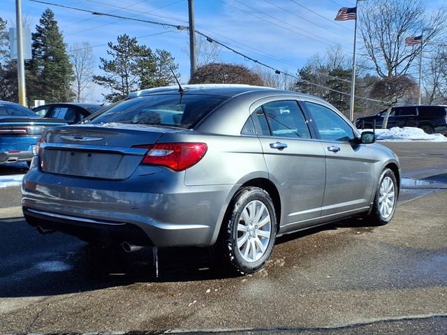 2013 Chrysler 200 Limited