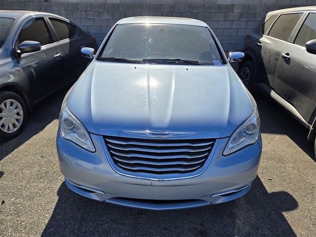 2013 Chrysler 200 Limited