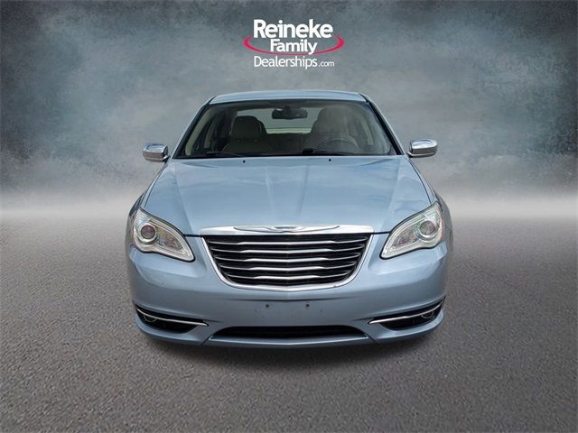 2013 Chrysler 200 Limited