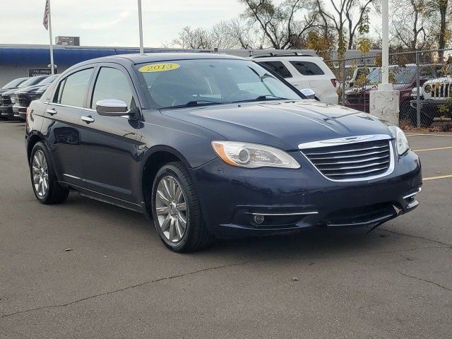 2013 Chrysler 200 Limited