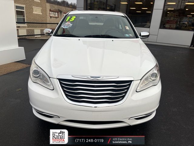 2013 Chrysler 200 Limited