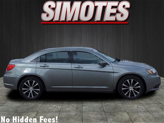 2013 Chrysler 200 Limited