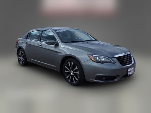 2013 Chrysler 200 Limited