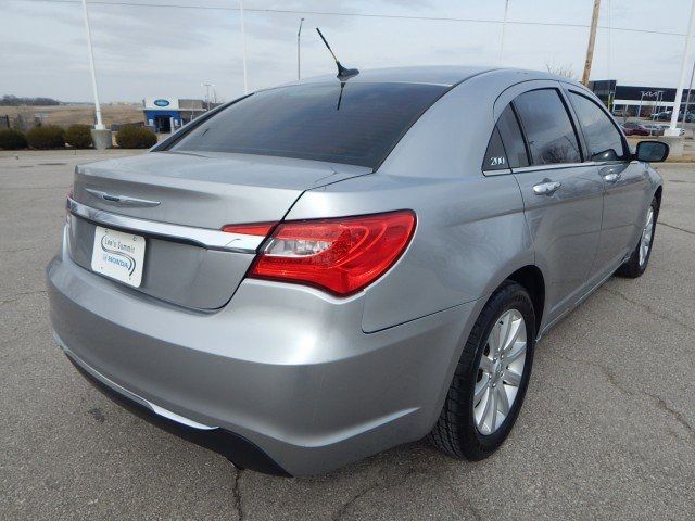 2013 Chrysler 200 Limited