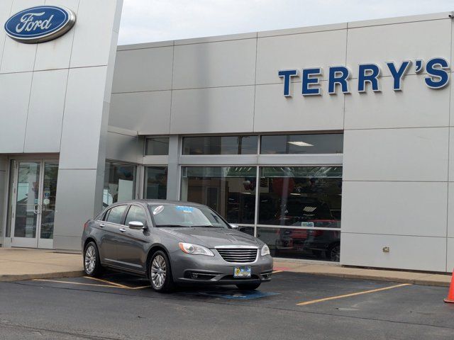 2013 Chrysler 200 Limited