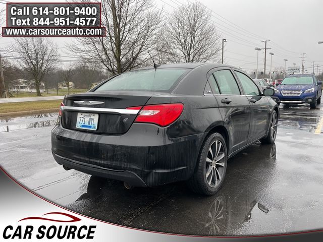 2013 Chrysler 200 Limited