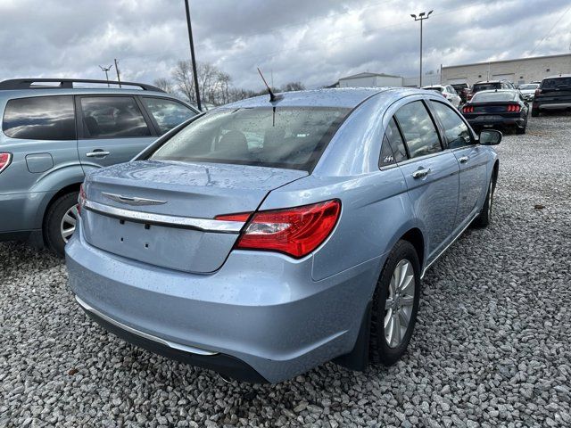 2013 Chrysler 200 Limited