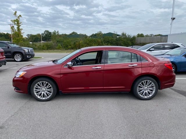 2013 Chrysler 200 Limited