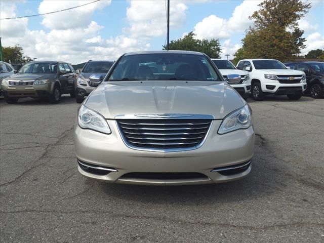 2013 Chrysler 200 Limited