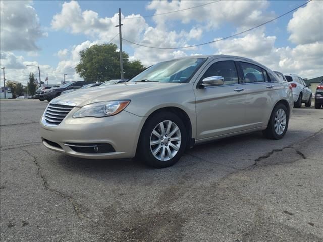 2013 Chrysler 200 Limited