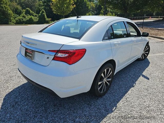 2013 Chrysler 200 Limited