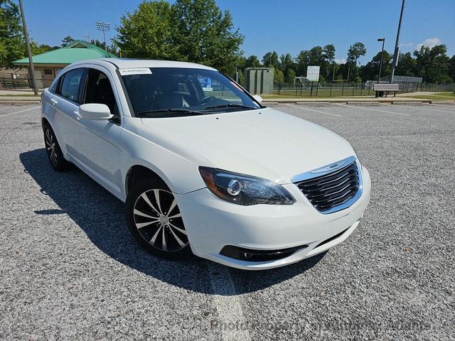 2013 Chrysler 200 Limited