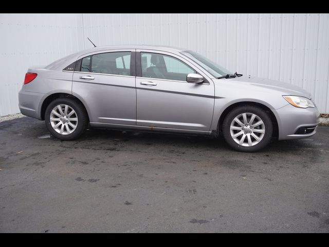 2013 Chrysler 200 Limited