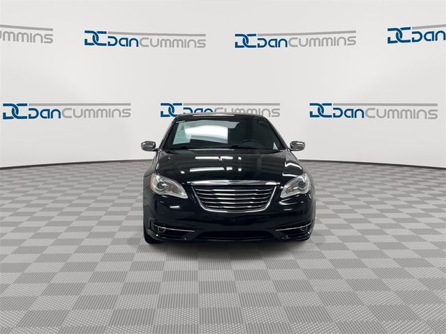 2013 Chrysler 200 Limited