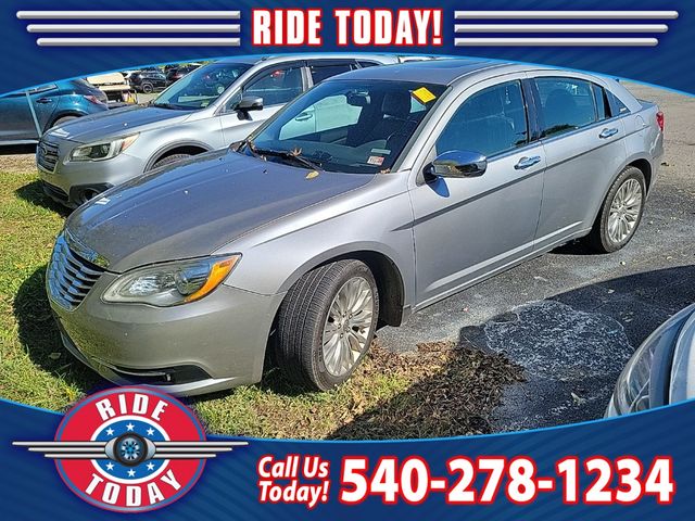 2013 Chrysler 200 Limited