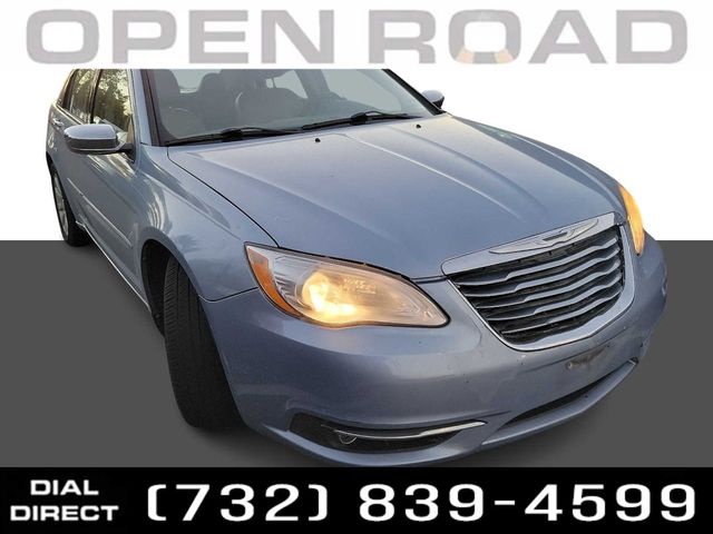 2013 Chrysler 200 Limited