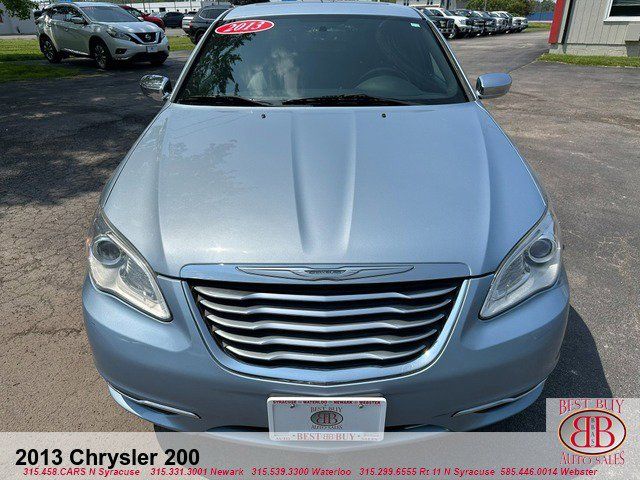 2013 Chrysler 200 Limited