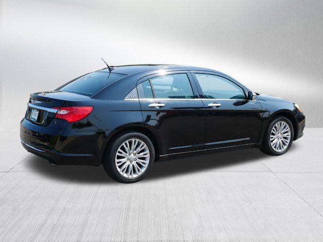 2013 Chrysler 200 Limited