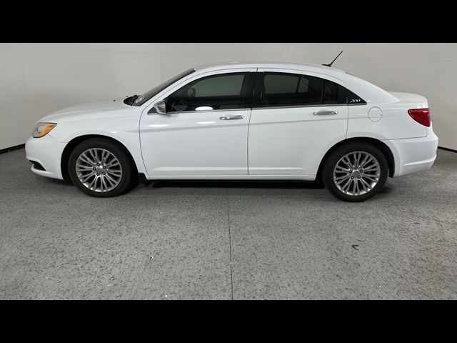 2013 Chrysler 200 Limited